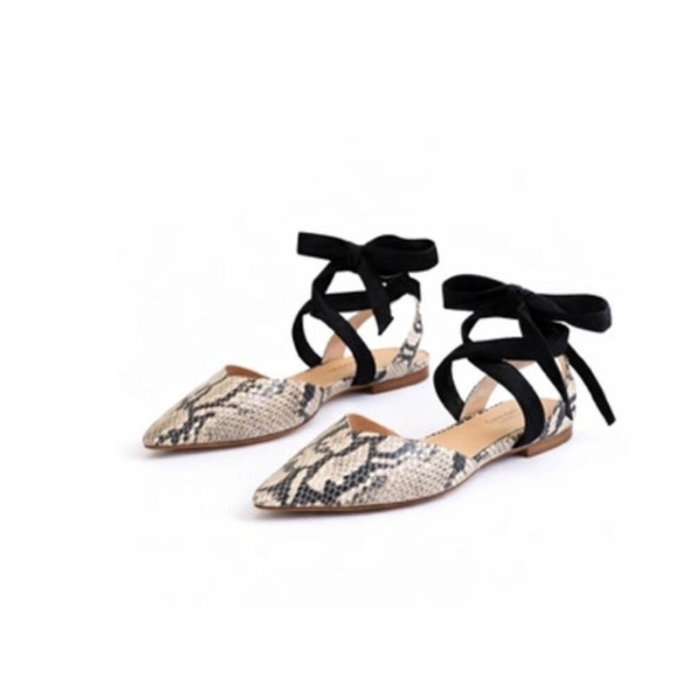 Schutz Barbrah Snake Print Lace Up Ankle Tie Pointed Toe Flat Natural Black